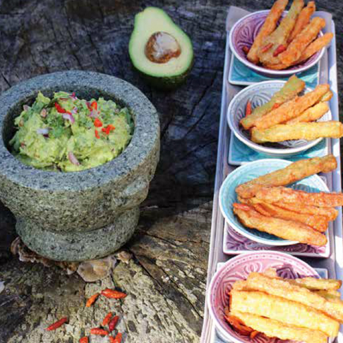 Korianderes-mentás guacamole bundás zöldséghasábokkal
